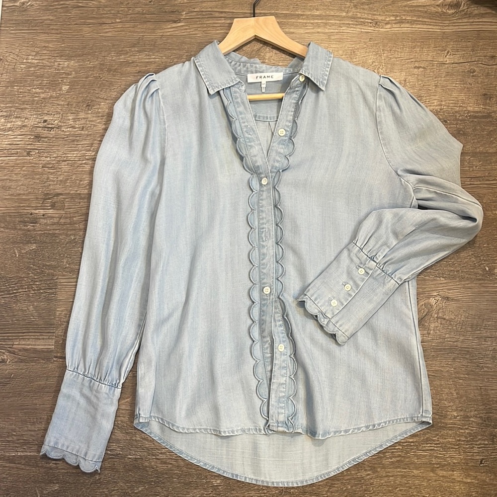 Frame chambray button up